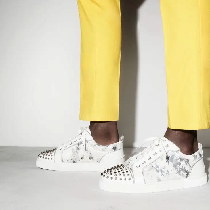 Louboutin Louis Junior Spikes "Calf leather, leather Gravity and spikes - White"