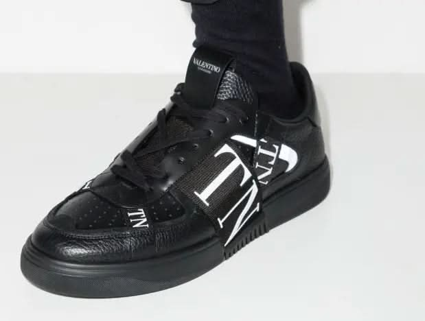 Valentino Garavani VL7N low-top leather sneakers